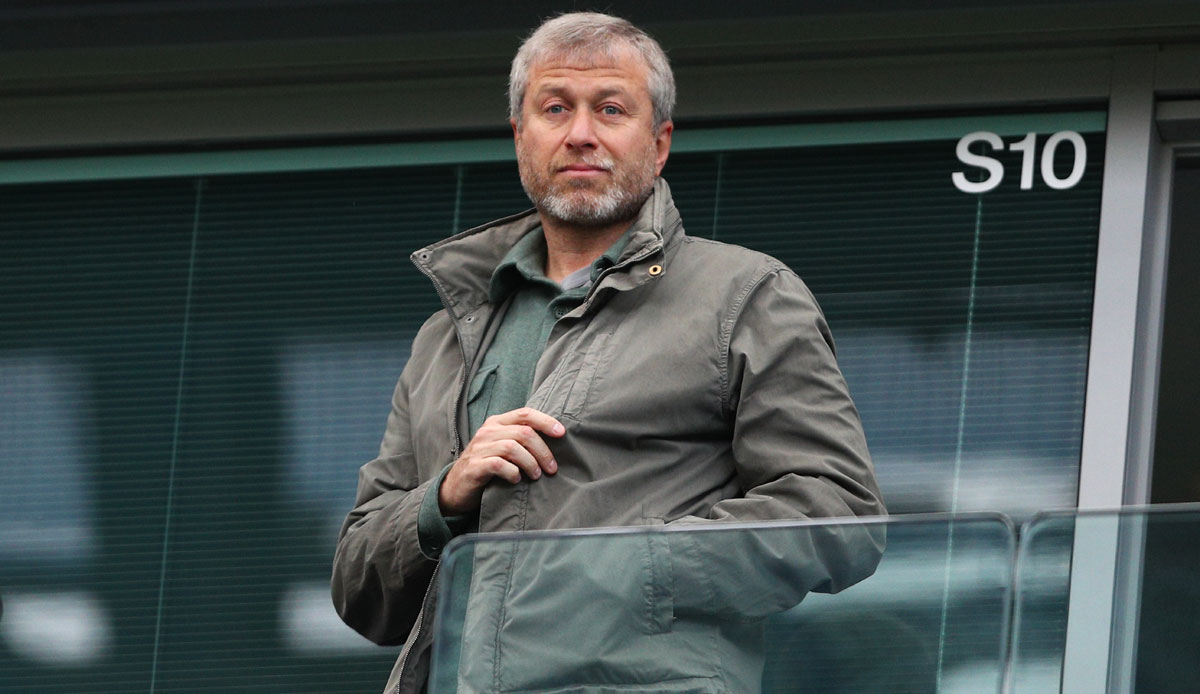 Chelsea owner Roman Abramovich allegedly poisoned during meeting in Kyiv