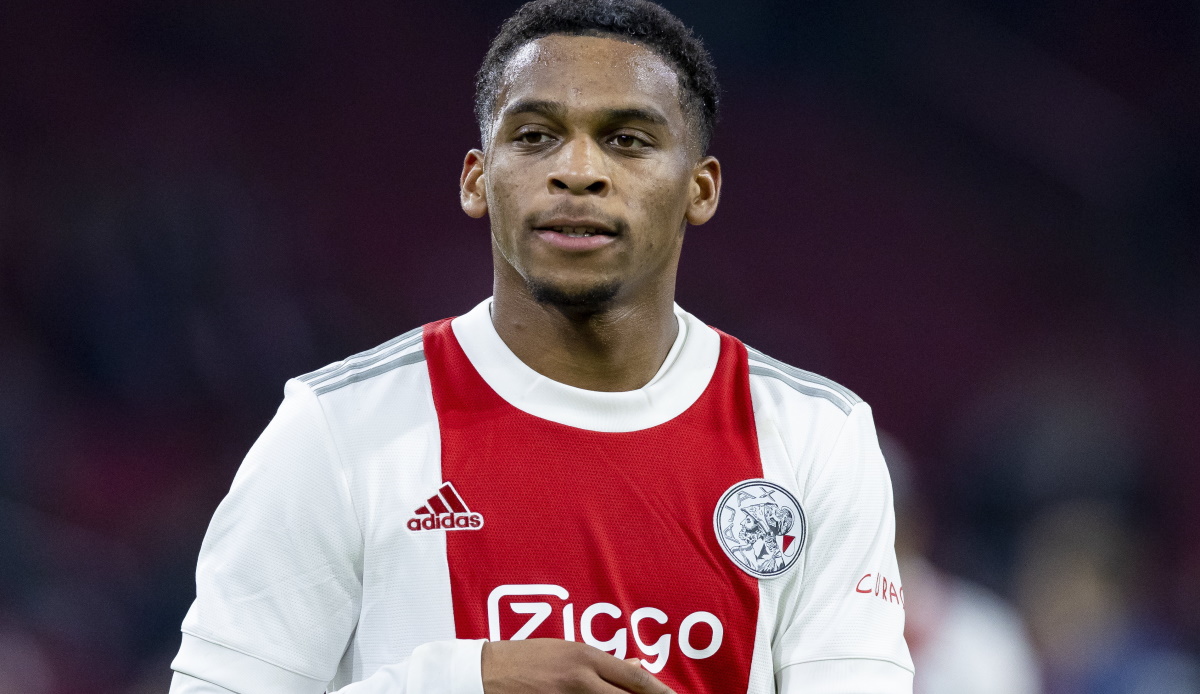 First talks with the next Ajax star?