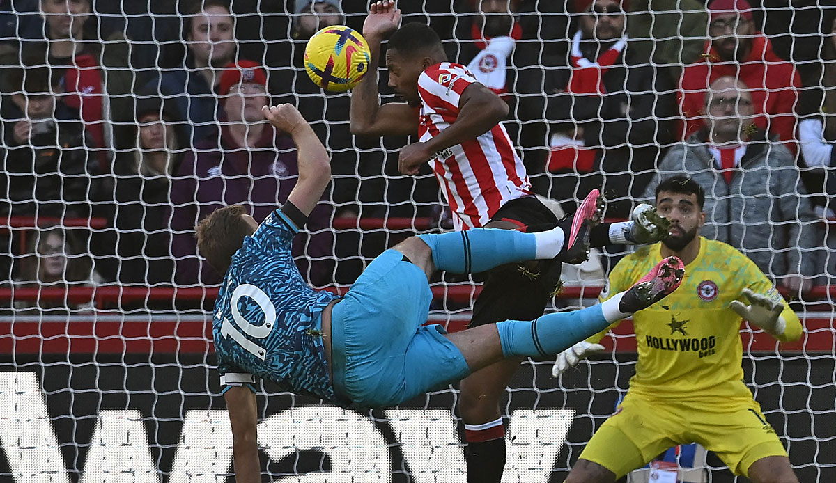 Tottenham Hotspur stumbles despite Kane's record
