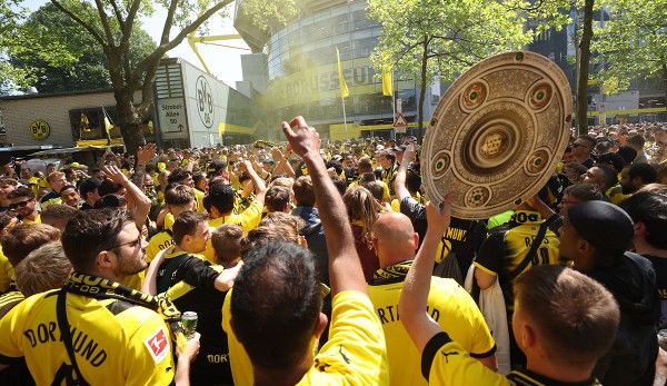 Before the game there was a state of emergency in Dortmund.